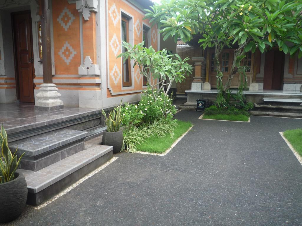 Pratama house Apartment Ubud  Bagian luar foto